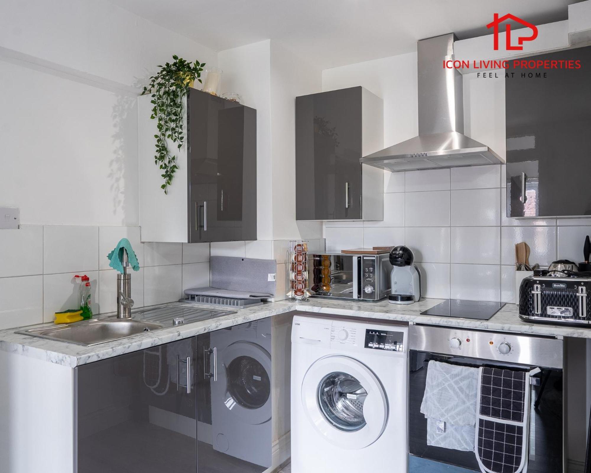1 Bedroom Arch-View Apartment 2 By Icon Living Properties Short Lets & Serviced Accommodation With Free Parking Londyn Zewnętrze zdjęcie