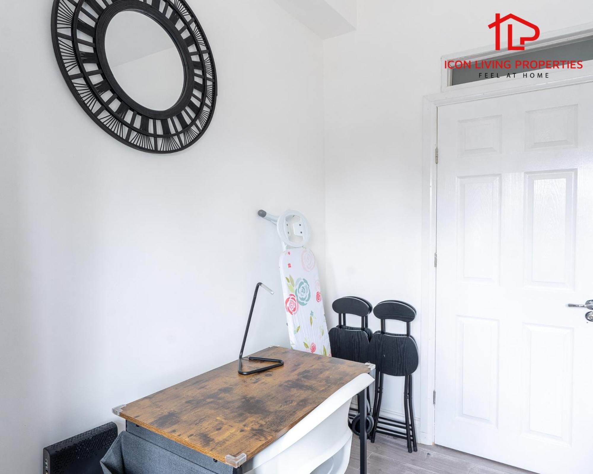 1 Bedroom Arch-View Apartment 2 By Icon Living Properties Short Lets & Serviced Accommodation With Free Parking Londyn Zewnętrze zdjęcie